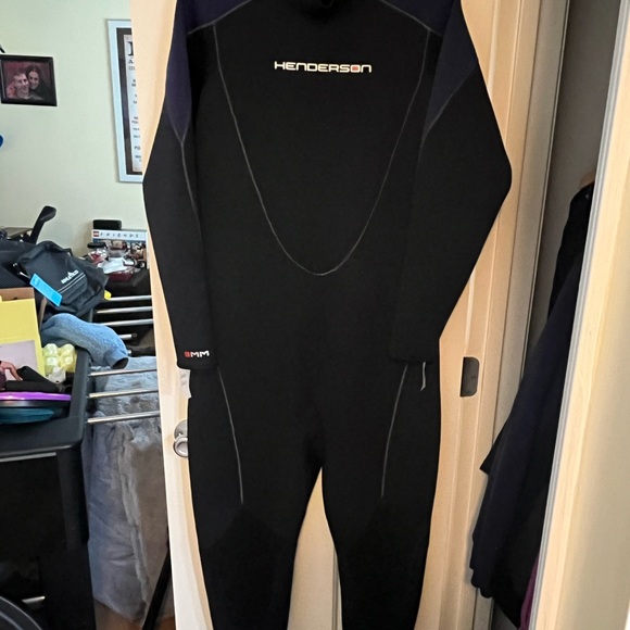 Never worn 3XL-3mm men’s wetsuit - Picture 1 of 6